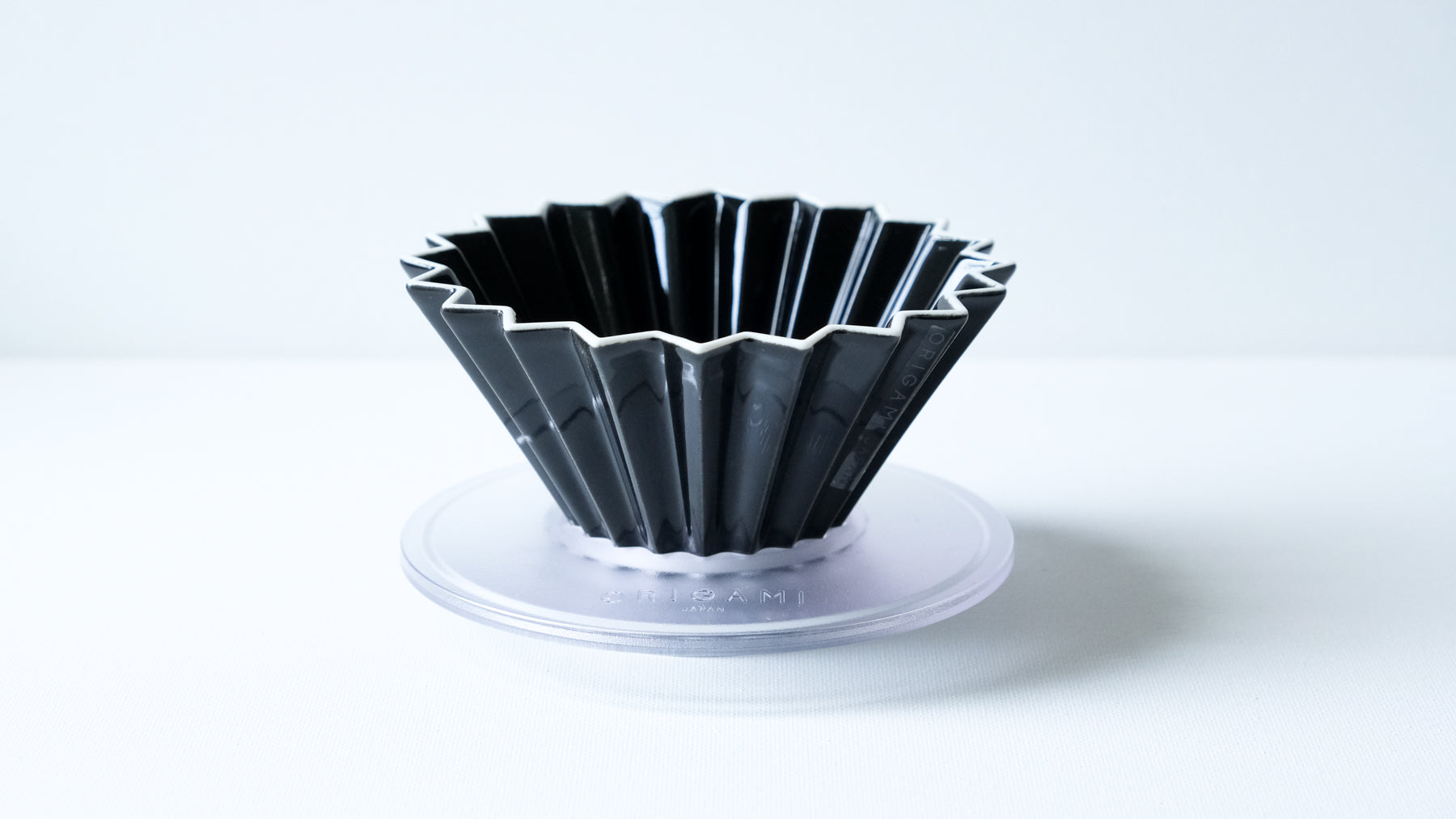 ORIGAMI Brewing Bundle - Small Dripper + Filters + AS Resin Holder