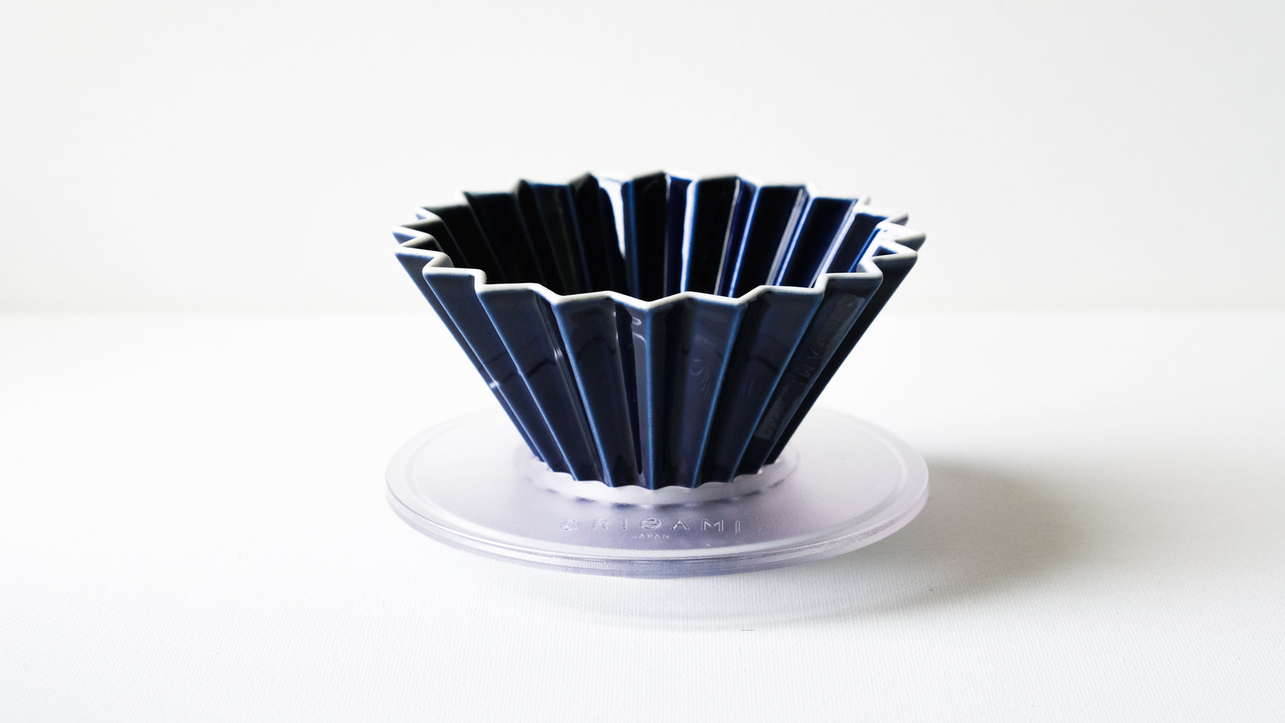ORIGAMI Brewing Bundle - Small Dripper + Filters + AS Resin Holder