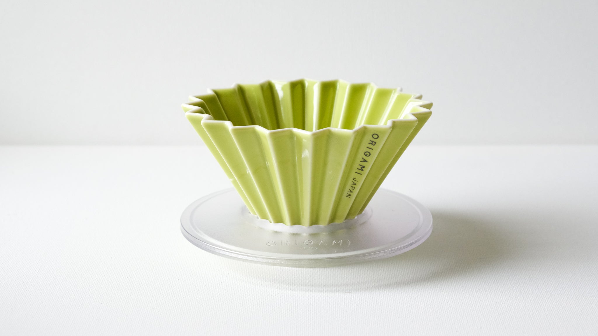 ORIGAMI Brewing Bundle - Small Dripper + Filters + AS Resin Holder